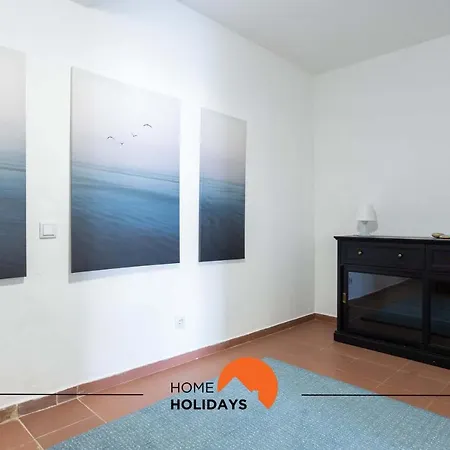 #170 Pateo 1 Flat By Holidays Holiday home *